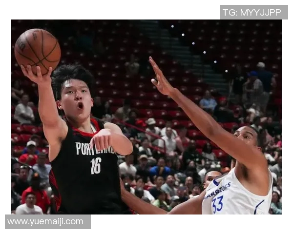 夏季联赛精彩对决勇士与骑士争锋相对展现年轻球员风采 夏季联赛精彩对决勇士与骑士争锋相对展现年轻球员风采