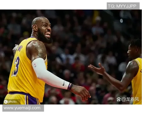 季后赛激战湖人对火箭精彩比分回顾与分析